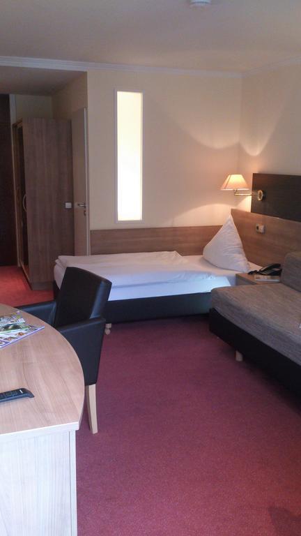 Hotel Bergfrieden Bad Wildbad Ngoại thất bức ảnh