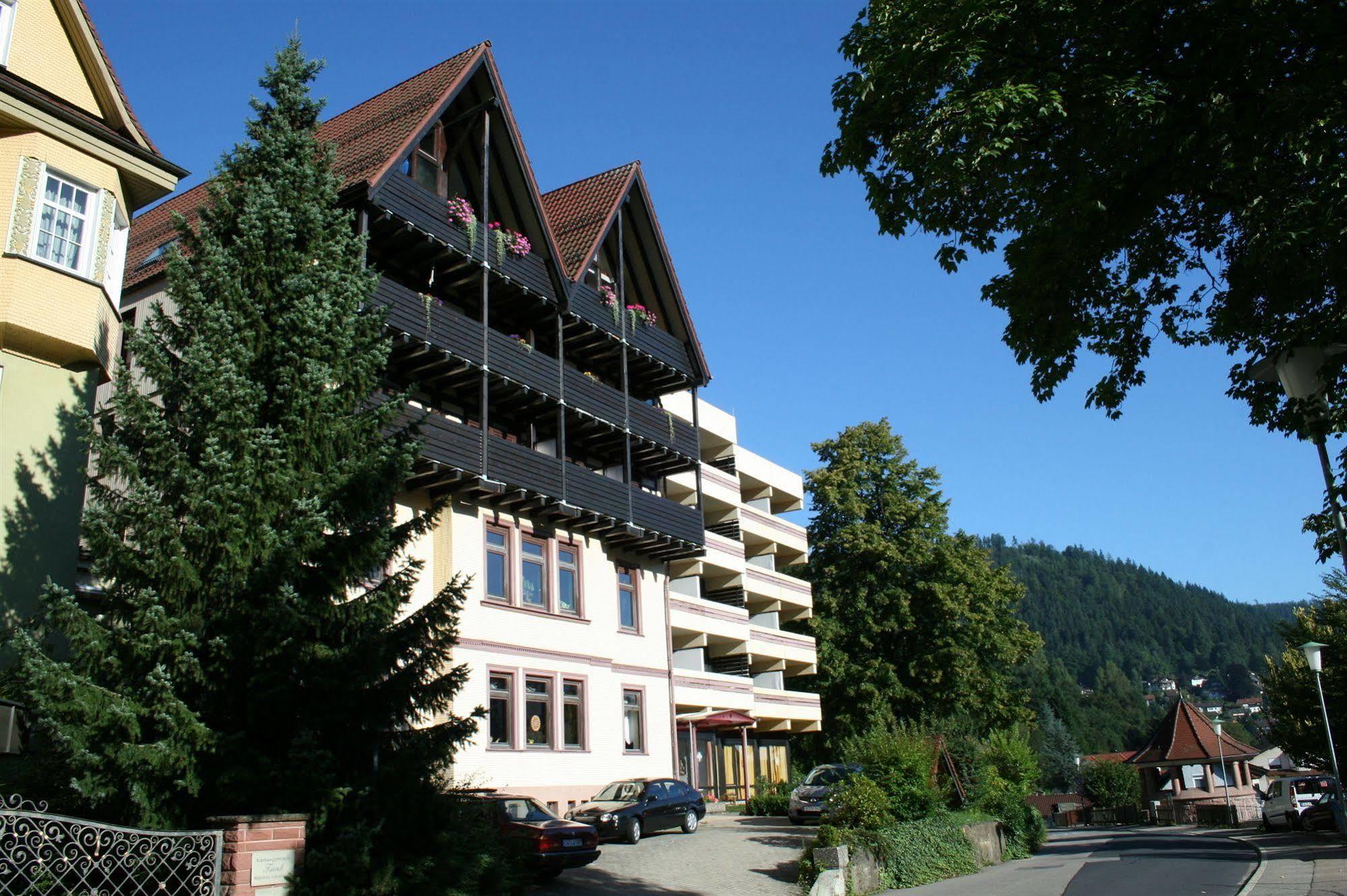 Hotel Bergfrieden Bad Wildbad Ngoại thất bức ảnh
